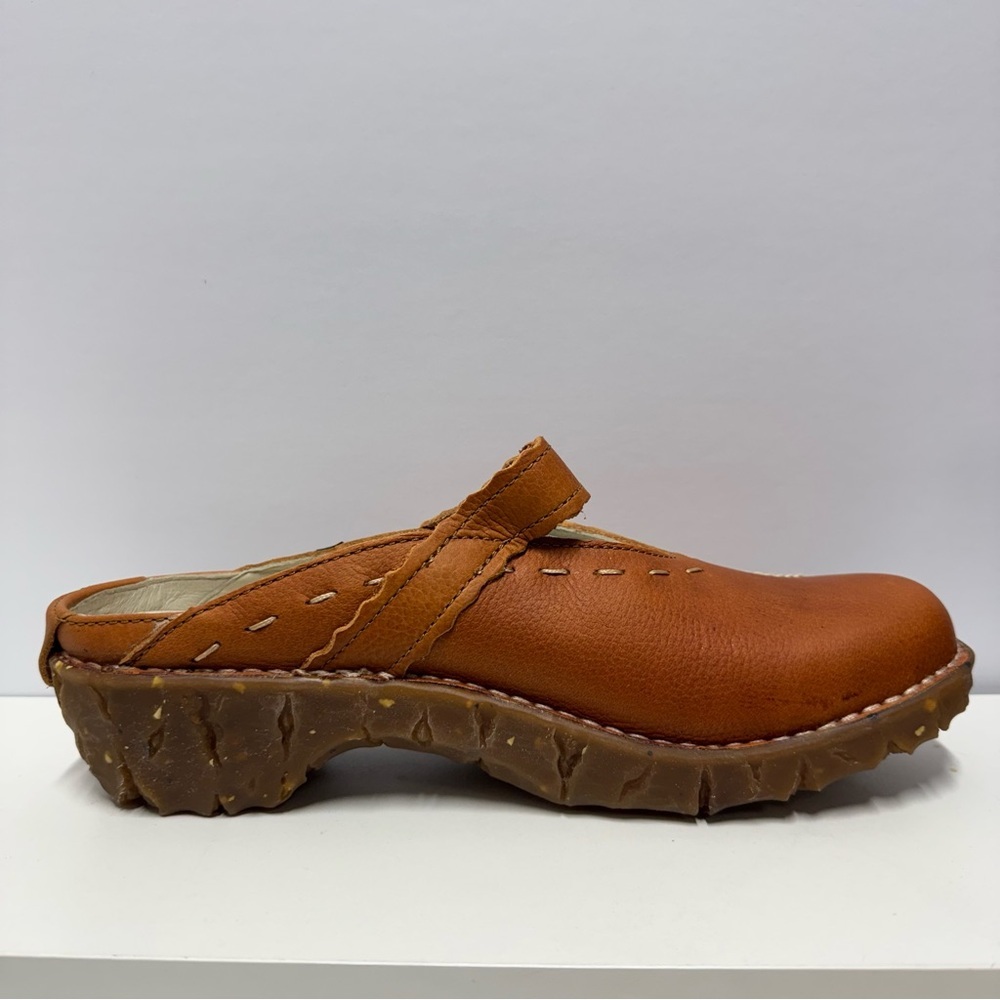 NWT El Naturalista Women’s Brown Leather Slip-On Clogs Size 10 - Picture 3 of 13